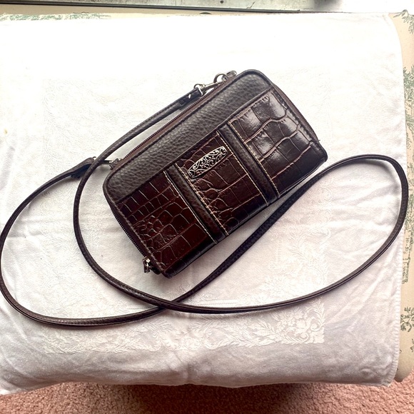Crossbody multi functional mini handbag. - Picture 2 of 6